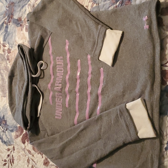 Under Armor Heather Gray Hoodie - Picture 1 of 1